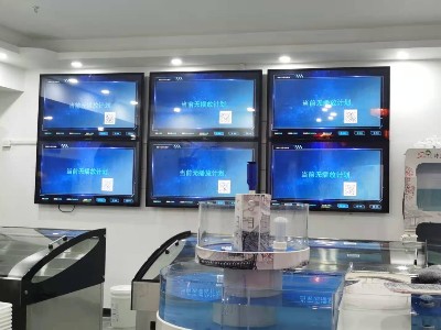 中億睿廣告機為深圳詩邁兒花園酒家餐飲業(yè)賦能，讓精彩已在“吃”之外